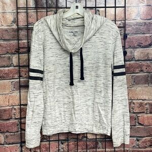 On Fire cowl neck long sleeve too womens size medium